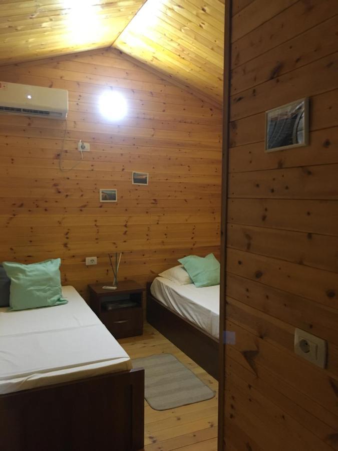 CampingViolet Borsh Esterno foto