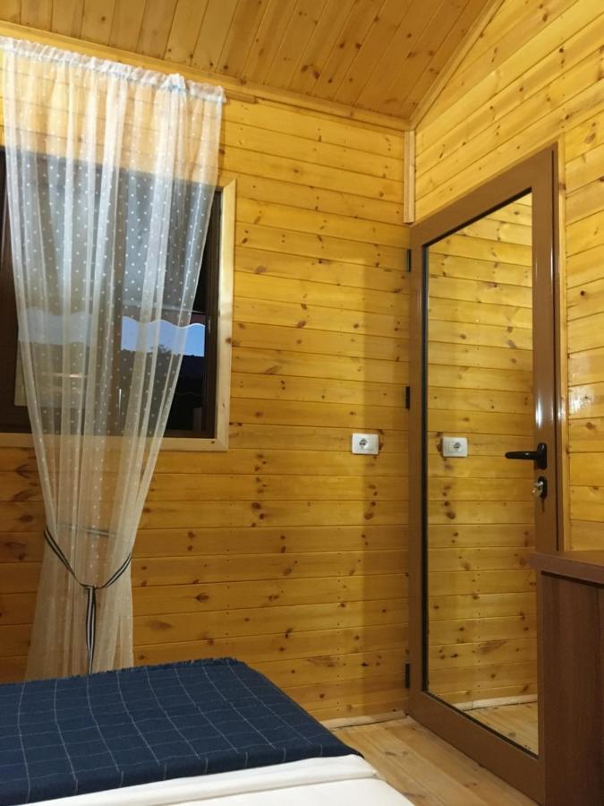 CampingViolet Borsh Esterno foto