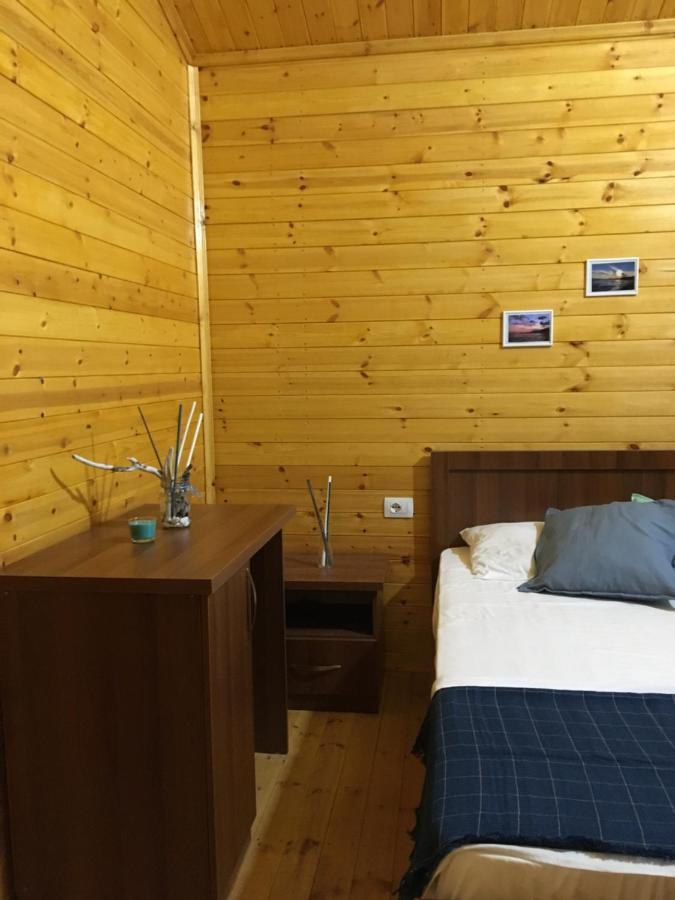 CampingViolet Borsh Esterno foto