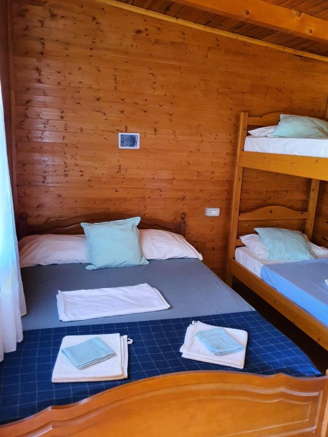 CampingViolet Borsh Esterno foto